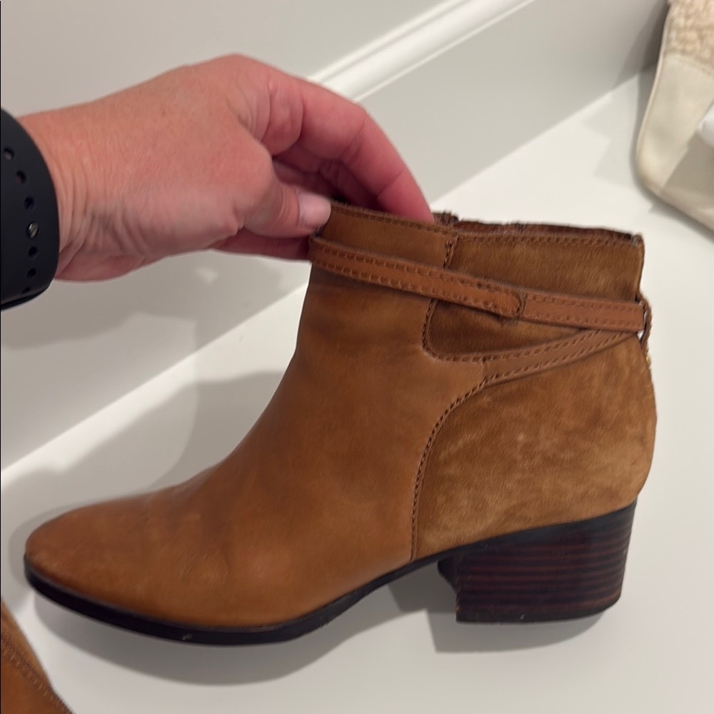 Lauren Ralph Lauren Brown Heeled Boots - Picture 3 of 4